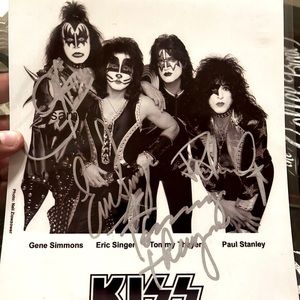 Kiss band signed (reprint) ✍🏼